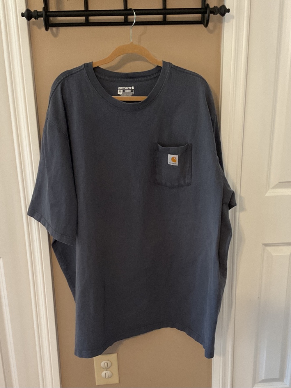 Carhartt Short-Sleeve Pocket Tee in Navy